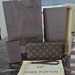 Louis Vuitton Brown Monogram Clutch
